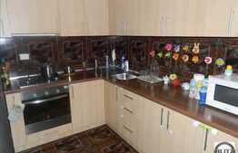 Vanzare casa 12 camere, 300 mp, teren 600 mp, gradina amenajata, zona Baumax!