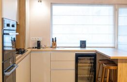 Apartament de vanzare, 2 camere, 2 parcari, zona Poligon