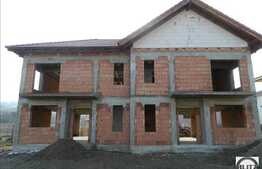 Parte de duplex de vanzare, 117 mp utili, teren 250 mp, zona Campului