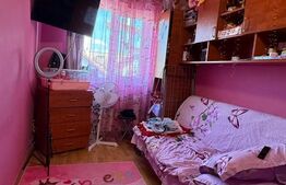 Apartament 3 camere cu parcare, etaj intermediar