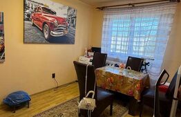 Apartament 3 camere cu parcare, etaj intermediar