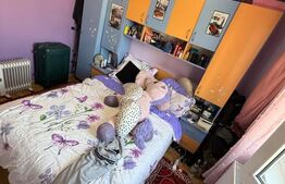 Apartament 3 camere cu parcare, etaj intermediar