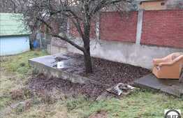 Casa individuala, 60 mp utili, teren de 820 mp si front la 2 strazi