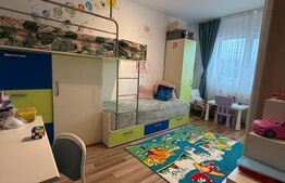Apartament 2 camere, decomandat, etaj intermediar, parcare, zona linistita