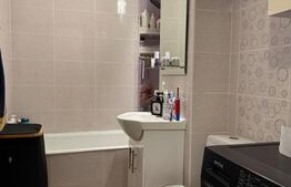 Apartament 2 camere, decomandat, etaj intermediar, parcare, zona linistita