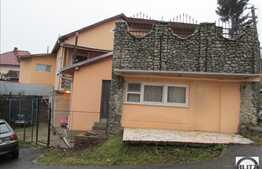 Casa de vanzare 3 camere, 170 mp utili, teren 220 mp, imobil nou, 1 terasa!