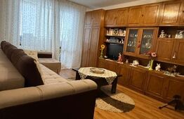 Apartament 2 camere, decomandat, boxa, etaj intermediar