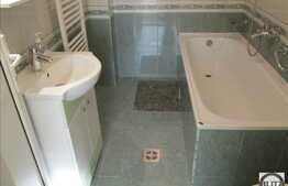 Casa individuala 220 mp, teren 400 mp, front de 15 ml, 2 garaje, zona linistita