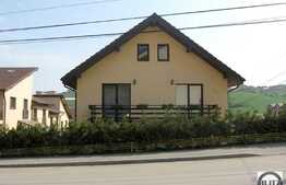 Casa de vanzare 160 mp, zona Campului. Semifinisat!