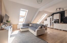 Apartament 3 camere de vanzare Bună Ziua str. Costache Negri Parcare