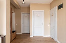 Apartament 3 camere de vanzare Bună Ziua str. Costache Negri Parcare