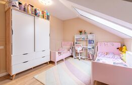 Apartament 3 camere de vanzare Bună Ziua str. Costache Negri Parcare