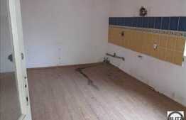 Casa renovabila, 160 mp cu teren de 716 mp si front la strada de 15 ml!