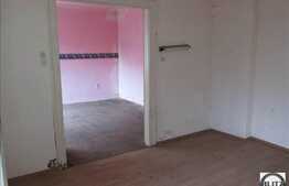 Casa renovabila, 160 mp cu teren de 716 mp si front la strada de 15 ml!