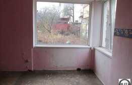 Casa renovabila, 160 mp cu teren de 716 mp si front la strada de 15 ml!