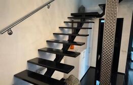 Casa individuala cu 4 camere, 500 mp de teren, garaj de 60 mp, zona Vivo