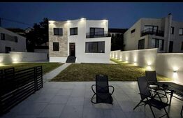 Casa individuala cu 4 camere, 500 mp de teren, garaj de 60 mp, zona Vivo