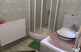 Casa de vanzare, 3 camere, 160 mp utili, 813 mp teren, zona de case!