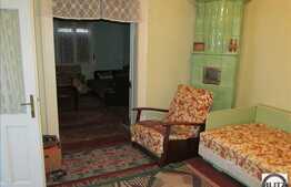 Casa de vanzare, 3 camere, 160 mp utili, 813 mp teren, zona de case!