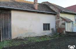 Casa de vanzare, 3 camere, 160 mp utili, 813 mp teren, zona de case!