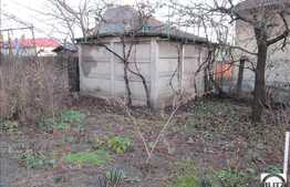 Casa de vanzare, 101 mp, cu teren aferent de 900 mp si front la strada de 20 ml!