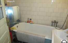 Casa de vanzare, 101 mp, cu teren aferent de 900 mp si front la strada de 20 ml!