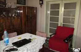 Casa de vanzare, 101 mp, cu teren aferent de 900 mp si front la strada de 20 ml!