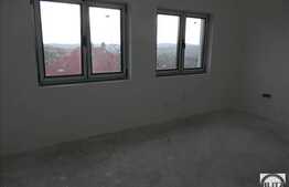 Casa de vanzare, 207 mp, cu teren de 705 mp, zona Exterior Sud!