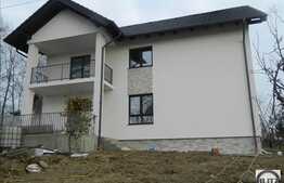 Casa de vanzare, 207 mp, cu teren de 705 mp, zona Exterior Sud!