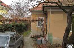 Casa mansardabila, 2 camere, 90 mp, 600 mp teren, front 12 ml, zona linistita!