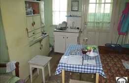 Casa mansardabila, 2 camere, 90 mp, 600 mp teren, front 12 ml, zona linistita!