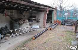 Casa de vanzare, 80 mp utili, teren 860 mp, zona linistita de case