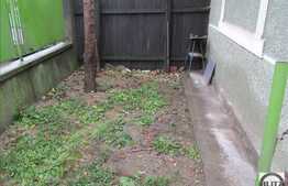 Casa de vanzare, 80 mp utili, teren 860 mp, zona linistita de case