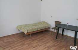 Casa de vanzare 45 mp utili, cu teren de 118 mp, zona centrala!