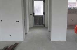 De vanzare casa insiruita, 135 mp, gradina 140 mp, semifinisata, zona Europa !