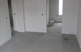 De vanzare casa insiruita, 135 mp, gradina 140 mp, semifinisata, zona Europa !