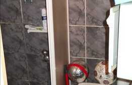 1 cam decomandata in Marasti!