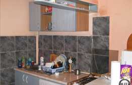 1 cam decomandata in Marasti!