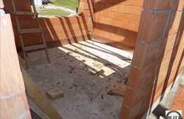 Duplex 120 mp, teren 250 mp, semifinisat, zona strazii Donath!