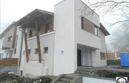 Vanzare casa 5 camere, 160 mp, 500 mp teren, front la 2 strazi, zona de case!