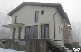 Duplex cu 13 camere, 533 mp, teren 1000 mp, imobil nou, partial finisat!