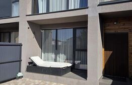 Casă modernă în Sânpetru – complet mobilată și utilată, curte privată