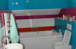 Casa moderna, 385 mp utili, teren 900 mp, imobil nou, zona linistita de case!