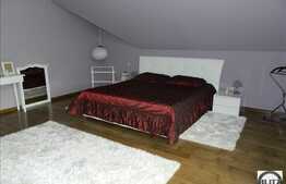 Casa moderna, 385 mp utili, teren 900 mp, imobil nou, zona linistita de case!