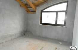 Casa de vanzare in zona Campului, D+P+M, 324 mp utili,555 mp teren!