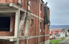 Teren 1000 mp în Baciu – oportunitate unică, casă inclusă
