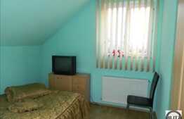 Casa 5 camere, 130 mp, teren 500 mp, 2 fronturi stradale 46 ml, zona linista!