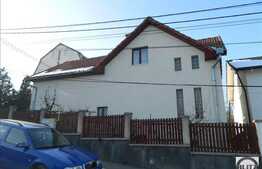 Casa 5 camere, 130 mp, teren 500 mp, 2 fronturi stradale 46 ml, zona linista!