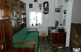 Casa 5 camere, 130 mp, teren 500 mp, 2 fronturi stradale 46 ml, zona linista!