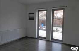 De vanzare asa cu 3 camere, 78 mp, teren 300 mp, front 15 ml, zona linistita!